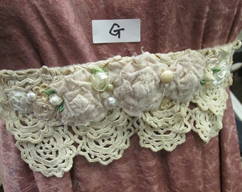 Vintage Kitty..  tunic sash G, calico, raggy roses, pnks, cream ..,satin ribbon roses and pearls, obi, belt.... shabby chic.. one size