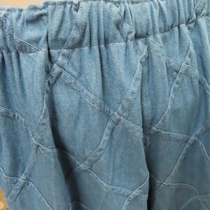 VINTAGE KITTY BLOOMERS.. funky patchwork, lichtgewicht denim.. , bloemen en gestreepte manchetten.. ooak shabby chic, 2xl plus size afbeelding 3