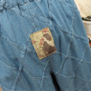 VINTAGE KITTY BLOOMERS.. funky patchwork, lichtgewicht denim.. , bloemen en gestreepte manchetten.. ooak shabby chic, 2xl plus size afbeelding 5