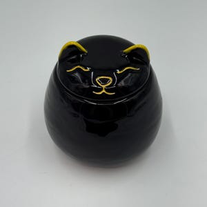 Cat cremation urn, pet memorial urn, ceramic pet urn, pet keepsake box, cat memorial urn for ashes, pet loss gift, pet memorial gift