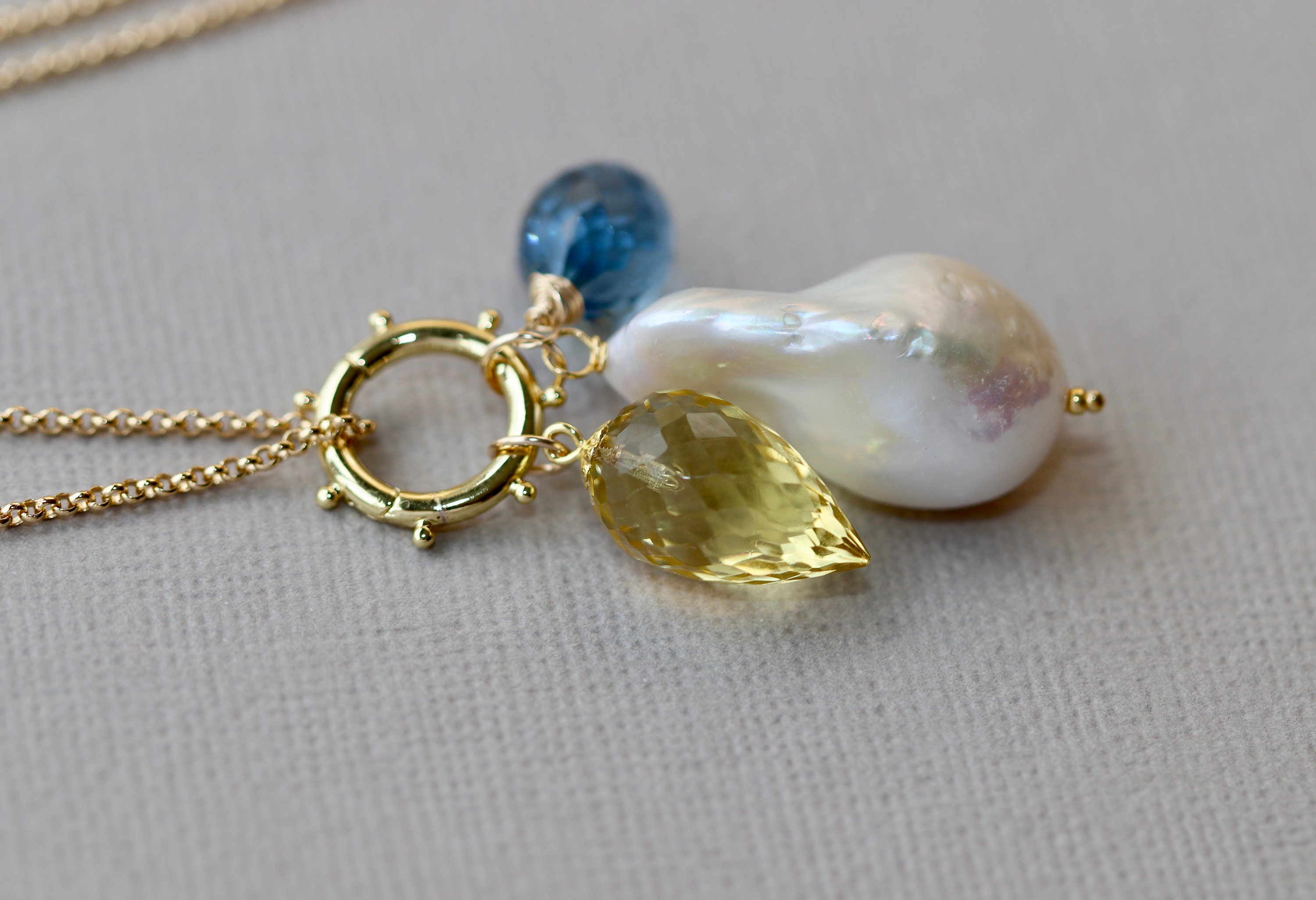 Pendentif Délicat En Perle Baroque, Citrine Et Améthyste - Argent 925, Marque Rose-Mimosa - Neuf
