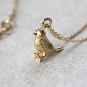 Sparrow Minimalist Necklace, Bird Charm, Small cute Gift, Bird Necklace, Birthday Gift for Daughter, for Wife, Sister, Girlfriend, for Niece