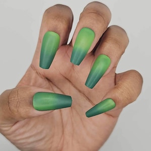 Thermal Nail Polish: Yellow to Green, Call of Duty Inspired