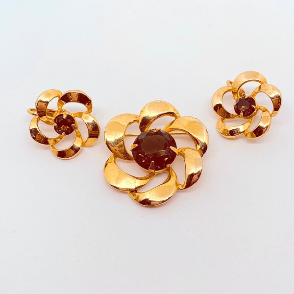 Vintage BROOKS Flower Pin Earrings Set