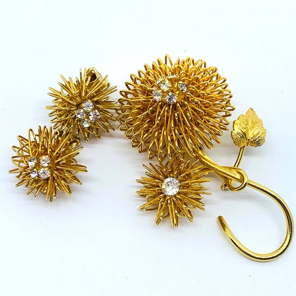 Looped Gold Wire Work Flower Pin Earrings Set