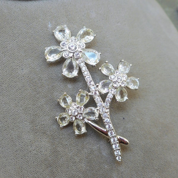 Swarovski Crystal Flower Pin