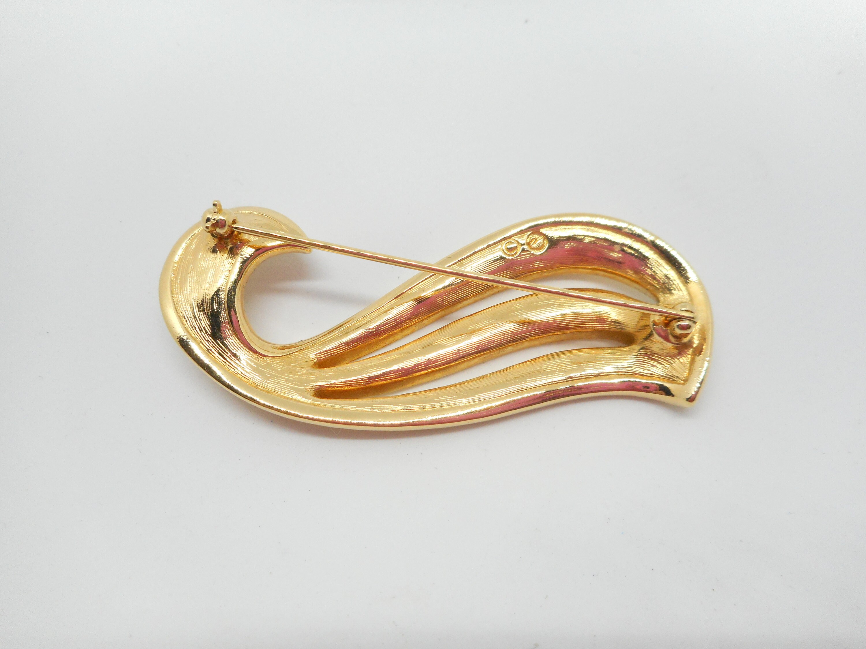 Vintage SWAROVSKI Wave Pin - Etsy
