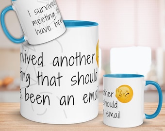 Caneca de trabalho engraçada - "Eu sobrevivi a outra reunião que deveria ter sido um e-mail" - Caneca de café com humor de escritório - Presente para trabalhar em casa - 11oz