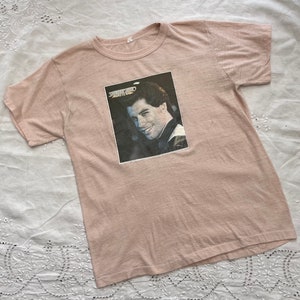 Vintage 1970&#39;s Saturday Night Fever Distressed &quot;Just Call Me Dolly&quot; Glitter Iron On Lettering Pink T Shirt S