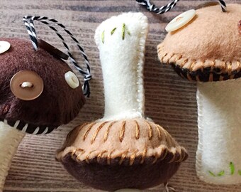 Handcrafted Felt Toadstool Trio, Felt Mushroom Ornament, Handstitched Plush Mushroom, Mushroom Textile Art, Woodland Nursery Decor, Fungi