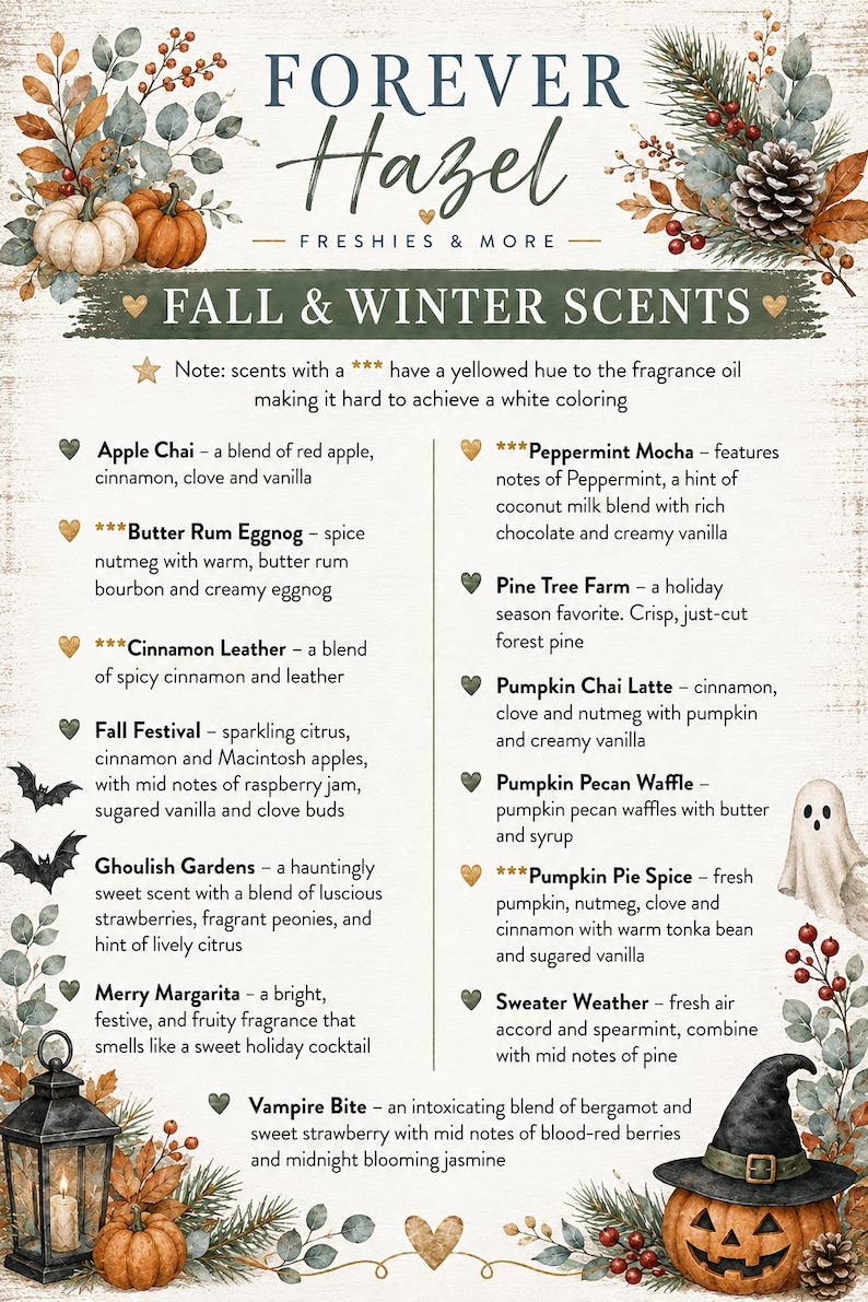 Puede incluir: Un men&uacute; impreso titulado Forever Hazel Freshies & More que enumera aromas de oto&ntilde;o e invierno. El documento presenta ilustraciones en acuarela de calabazas, pi&ntilde;as, bayas, hojas, una linterna, un fantasma y un sombrero de bruja sobre textura.