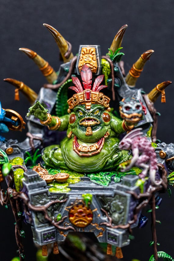 Parade-level Painted Slann Starmaster - Age of Sigmar