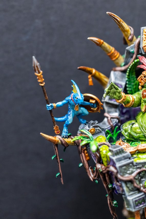 ウォーハンマー　塗装済み　セラフォン　スランスターマスター Parade-level Painted Slann Starmaster - Age of Sigmar
