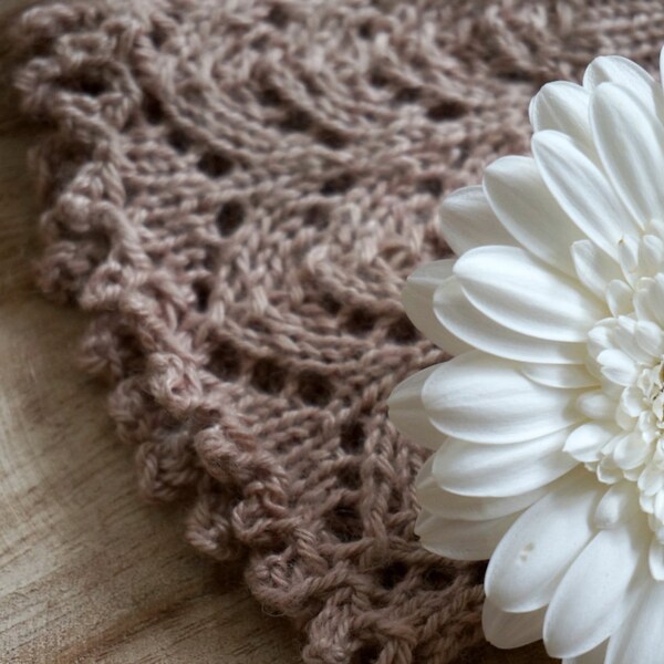 Soft and elegant wrist warmers, hand knit of luxery yarns. 50% yak/silk hand dyed with sandelwood