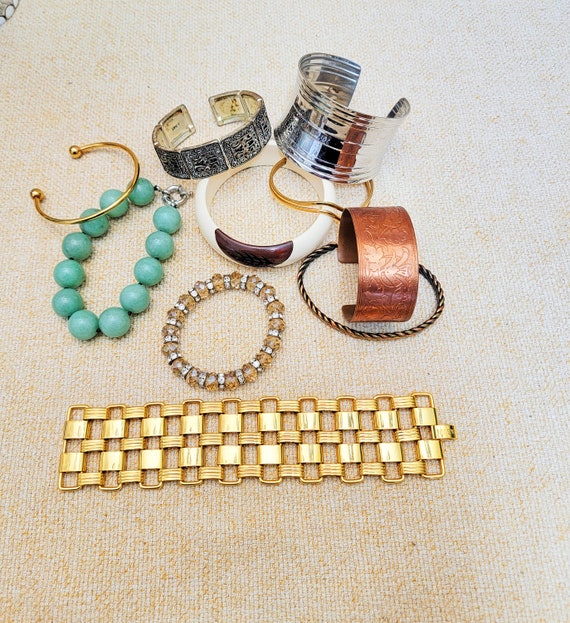 Lot of 10 Vintage Bracelets