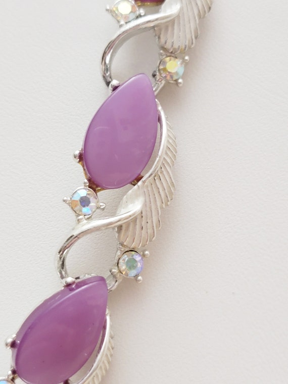Midcentury Modern Thermoset Necklace Purple White 