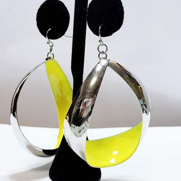 Gorgeous Hoop Earrings HUGE Silver & Yellow Enamel Dangle Dimensional Beauties! 1980's Chic