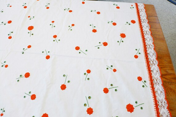 刺繍テーブルクロス200x140cm ナプキンセット 手刺繍テーブルクロス＆ナプキン：赤い花柄レース、9点セット - Etsy 日本