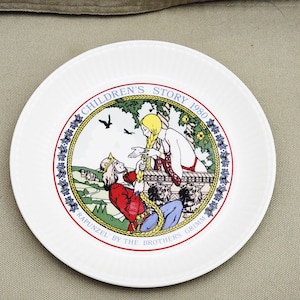 1980 Rapunzel Children&#39;s Story Plate Wedgwood England Brothers Grimm