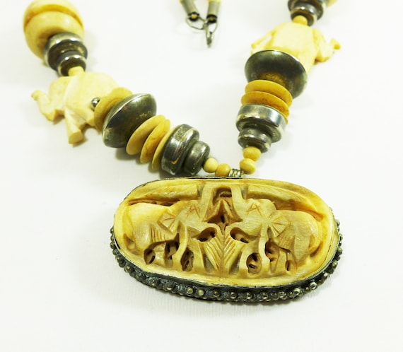 Hand Carved Bone Necklace White Jade Elephants In… - image 1