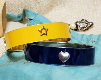 Set of 2 Enamel Bangle Bracelets Star Heart Yellow Blue
