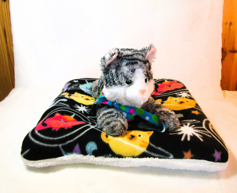 Washable Bed for Cats Soft Sherpa and Fleece Beds for Kitties Fast Free Shipping US Gifts for Cat Lovers Reversible Pet Bed image 2