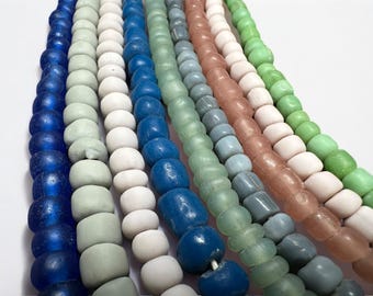 Perline di vetro di Giava fatte a mano: colori assortiti, gioielli tribali rustici