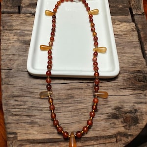 Handmade Agate Bead Necklace – Natural Carnelian Agate Jewelry – Vintage Boho Necklace – Ethnic Tribal Pendant Necklace
