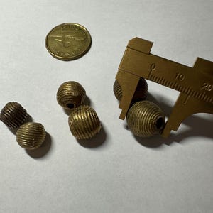 Handgemaakte Afrikaanse messing ronde kralen: Ashanti-stamsieraden afbeelding 5