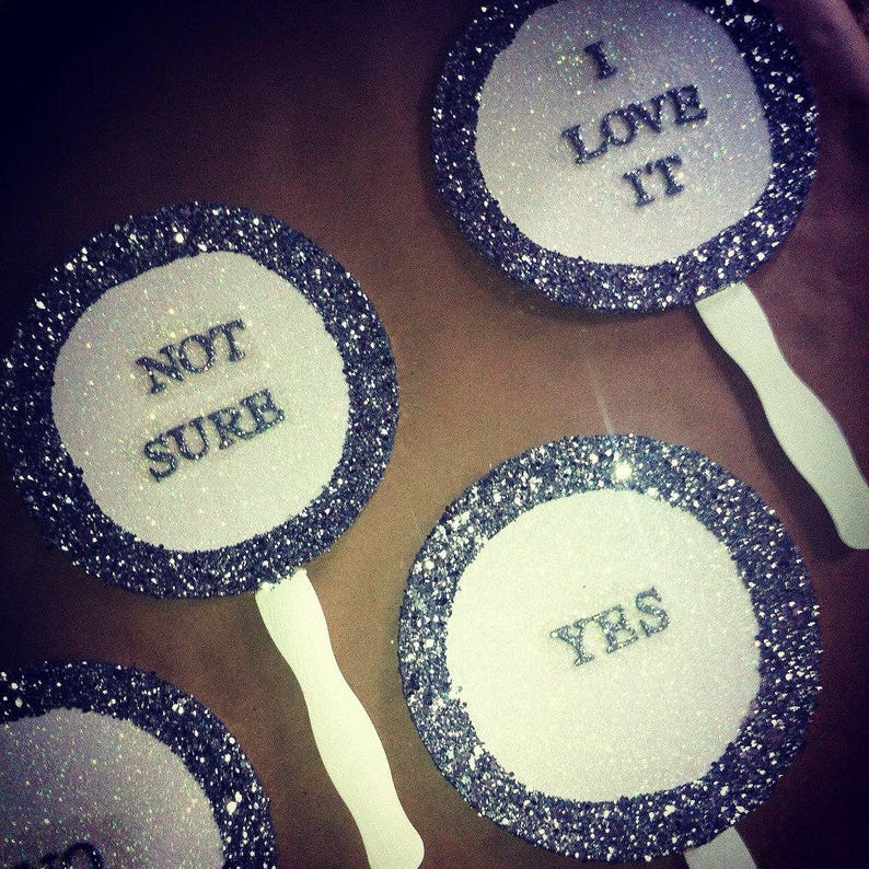 Wedding dress shopping paddles so you can say yes to the Etsy