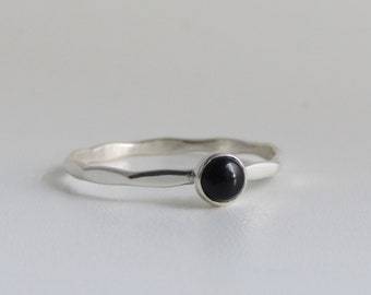 Bague en argent sterling avec onyx noir, pierre à empiler, 4 mm