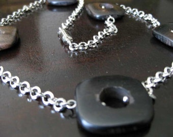 Tiger ebony squares and small circles chain necklace