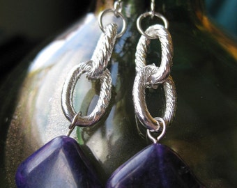 Textured chain and violet jade earrings