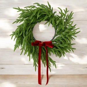 Artificial Christmas Pine Wreath, Greenery Garland for Xmas Holiday Decorations, Christmas Pine Front Door or Wall Hanging Wreath Decoration