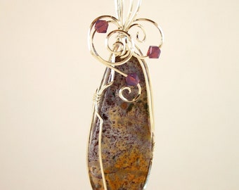 Oval Lavender and Gold Agate * Pendant Necklace,  Crystals Sterling Silver highly polished shiny