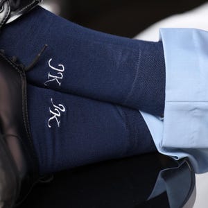 Calcetines bordados para novios, calcetines para padrinos de boda, calcetines con nombre para boda, calcetines con iniciales, calcetines de regalo para padrinos de boda, calcetines con iniciales, regalos de boda