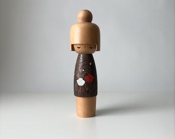 vintage creative kokeshi, earth tones with light hair