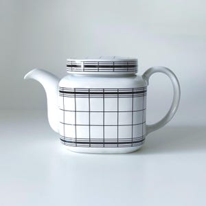 vintage takahashi san franscisco teapot 1980s geometric print