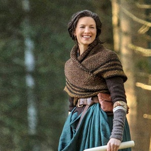 Claire's Carolina Shawl, Outlander Season 4, Drums of Autumn, Triangle ...