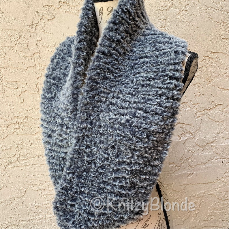 Outlander Claire Cowl Faux Fur, Hand Knit Made to Order, 4 Different Colors image 8