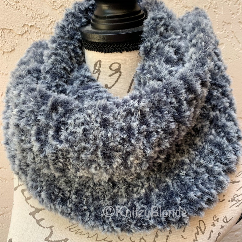 Outlander Claire Cowl Faux Fur, Hand Knit Made to Order, 4 Different Colors image 3