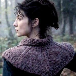 Claire's Hunt Capelet Outlander Hand Knit Luxe Merino image 4