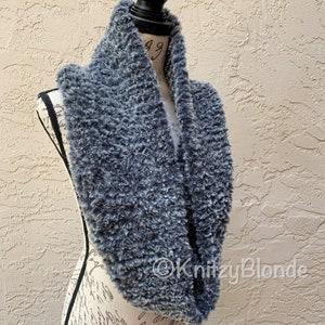 Outlander Claire Cowl Faux Fur, Hand Knit Made to Order, 4 Different Colors image 4