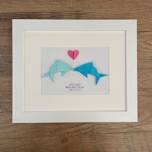 Arte origami personalizzata delfino. Regalo unico per San Valentino o anniversario di matrimonio. Regalo di anniversario di carta. Regalo per coppie.
