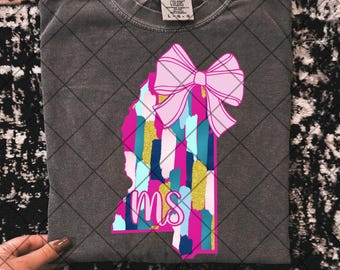 Frau Preppy Coquette Pinselstriche png Mississippi png girly ms png Mississippi Zustand digitale Frau png Frau Hemd png rosa Mississippi-Shirt png