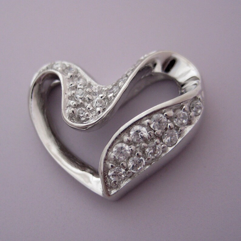 1 pc 21mm Sterling Silver fancy heart charm with cz BSS141
