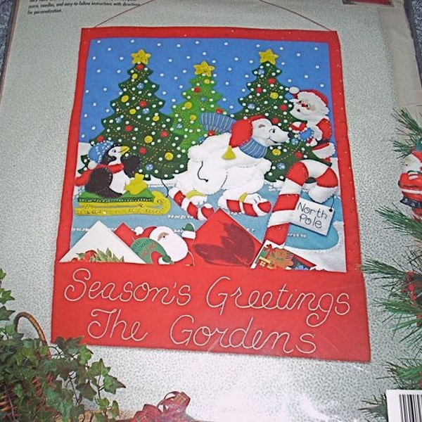 NIP Bucilla Felt Applique Kit 83428 Christmas in the North Pole 18 x 22.5 inch wall Hanging Santa Seasons Greetings Trees Handmade 1996