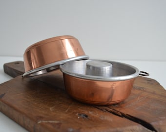 Vintage 1940s  Set Of 2 Bluebird Tin Lined Mini Copper Bundt Cake Baking Molds Cake Pan Country french Bakery Prop Display Dessert Molds
