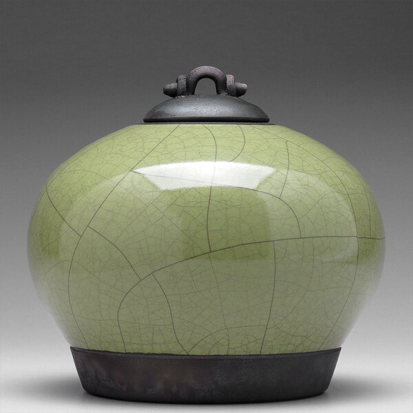 Raku ceramic Jar,Olive green Pottery,Raku Fired Covered Jar, home decor,handmade jar,art pottery,small urn