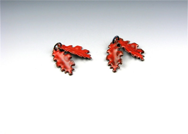 Enameled Extra Small Oak Leaf / Orient Red enamel / Made to order image 2